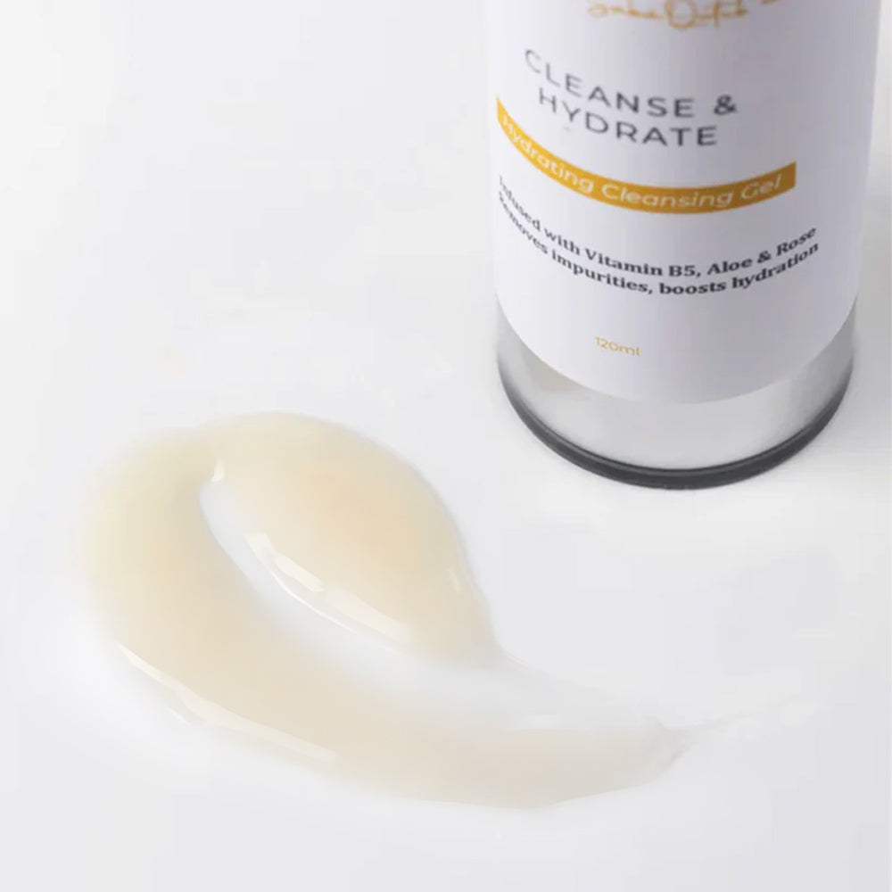 Close up image of Cleanse & Hydrate cleansing gel with the cleanser texture in focus
